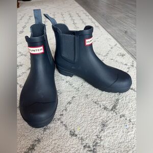 Hunter Original Chelsea Rain Boots | Black | Size UK 7 / US 9